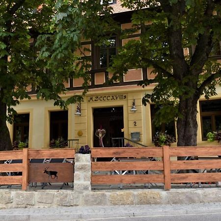Gasthof Pension Zum Goldenen Hirschen Burgbernheim Exterior foto